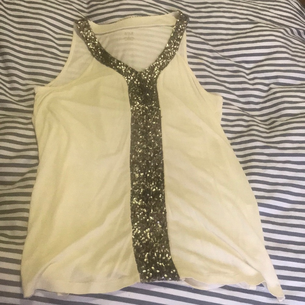 Gorgeously flattering tank- small